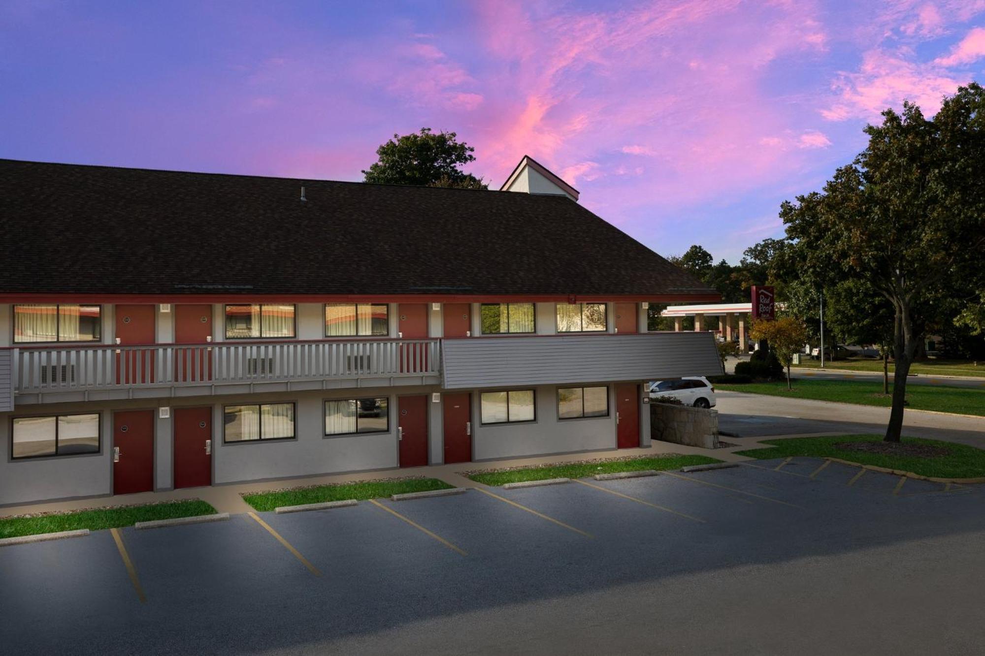 Red Roof Inn Cleveland - Westlake Exterior foto